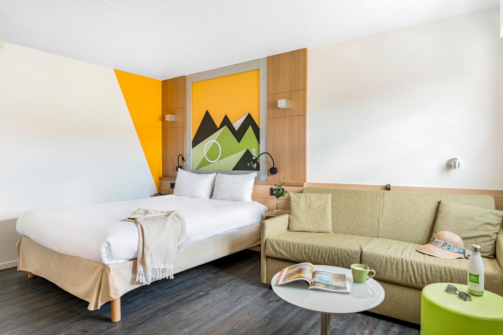 Ibis Styles Annecy Centre Gare Hotell Exteriör bild